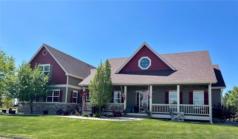 690 Antelope Dr, Bennett, CO 80102