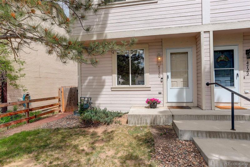 4720 S Bannock St, Englewood, CO 80110