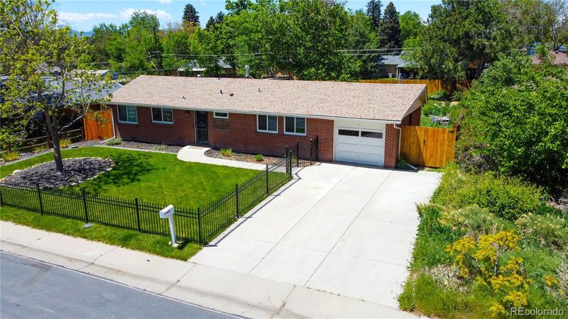 885 Balsam St, Lakewood, CO 80214
