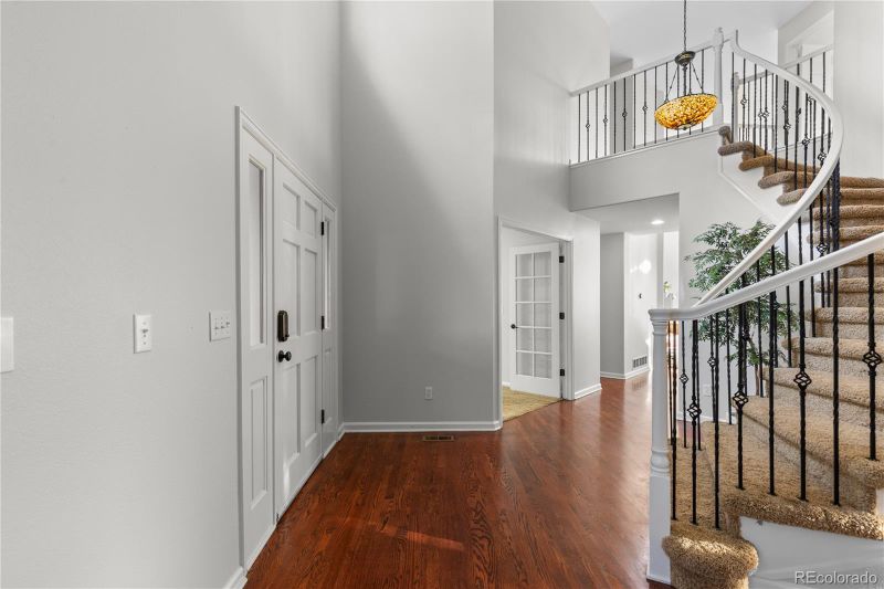 9453 Lark Sparrow Dr, Highlands Ranch, CO 80126