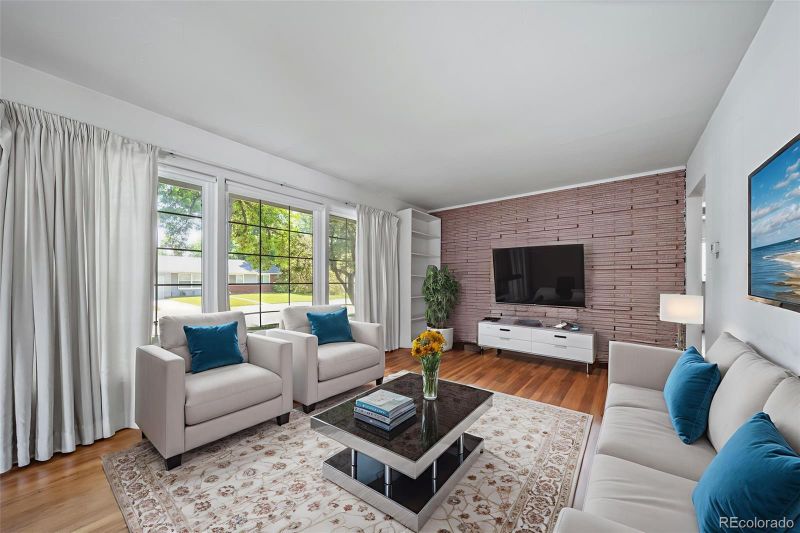 2571 S Birch St, Denver, CO 80222