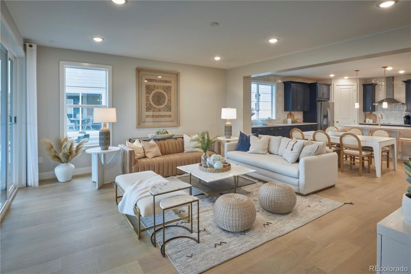 4145 N Duquesne Ct, Aurora, CO 80019