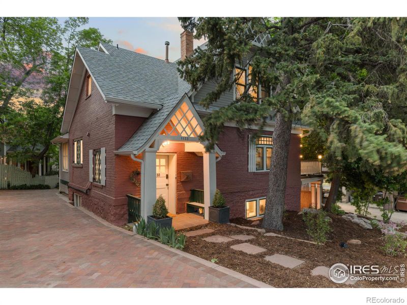 1133 Mapleton Ave, Boulder, CO 80304