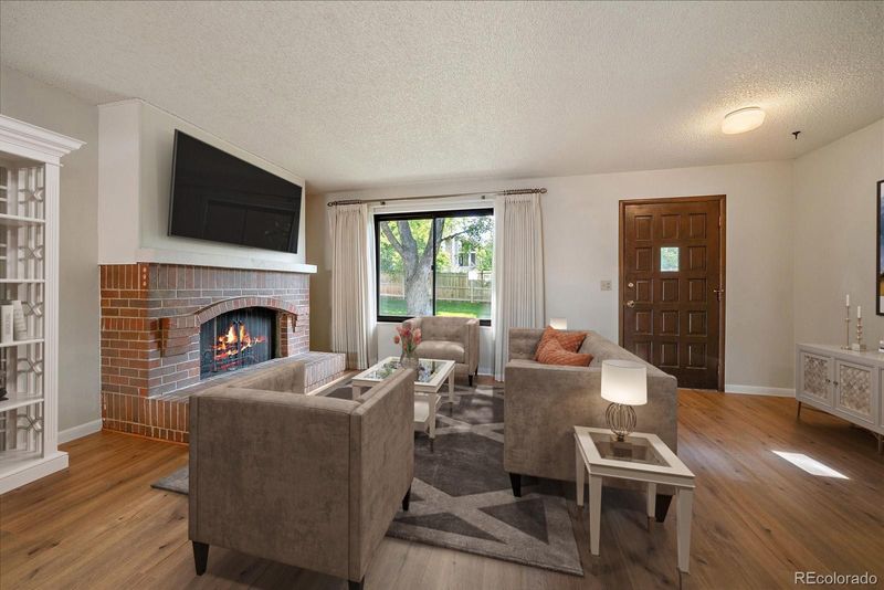 14735 W Ellsworth Ave, Golden, CO 80401