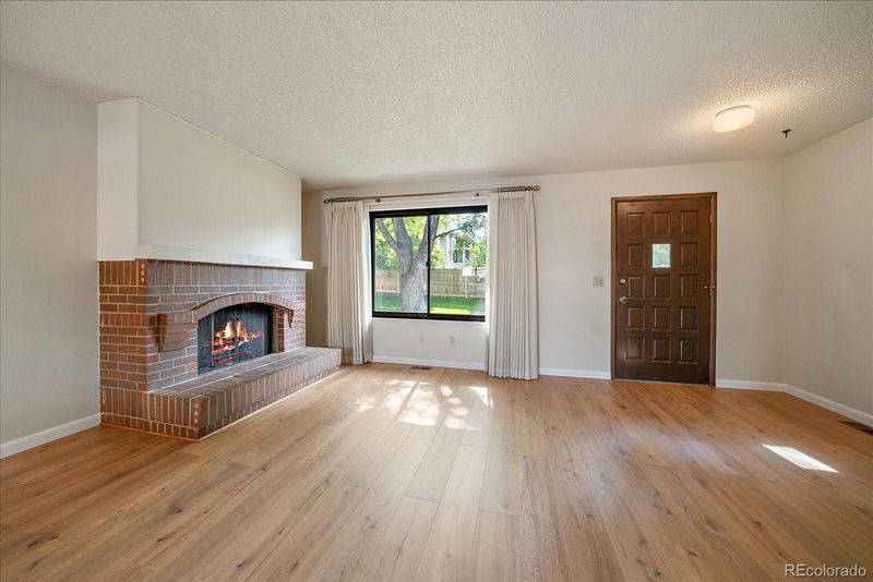 14735 W Ellsworth Ave, Golden, CO 80401