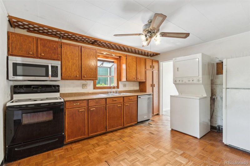 1175 Xanthia, Denver, CO 80220