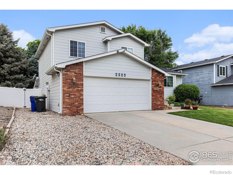 2325 42nd Ave Ct, Greeley, CO 80634