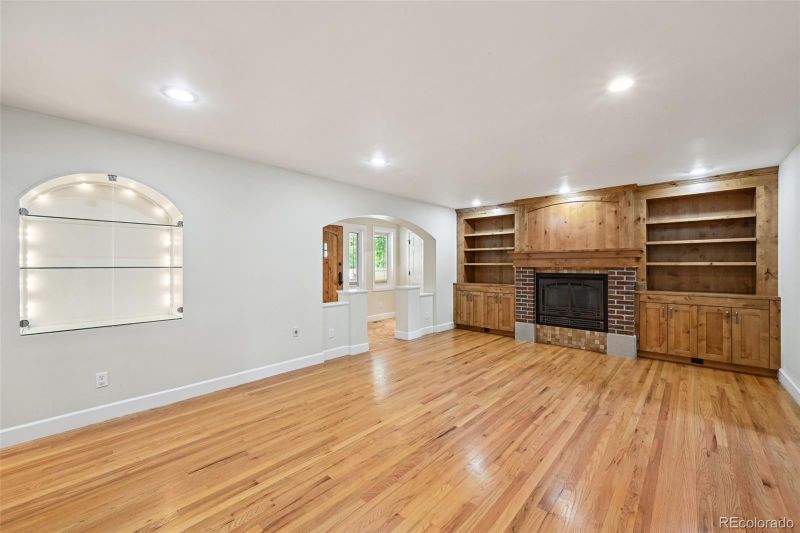 2957 S York St, Denver, CO 80210