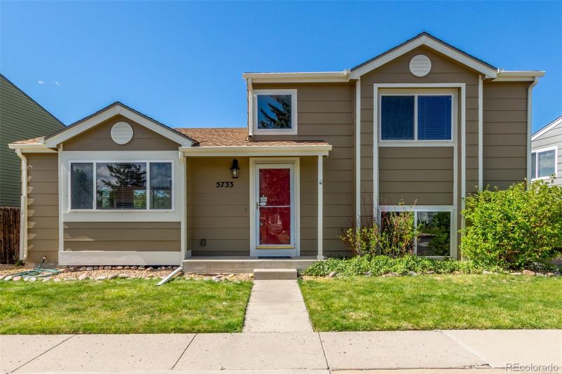 5733 Whitechapel St, Castle Rock, CO 80104