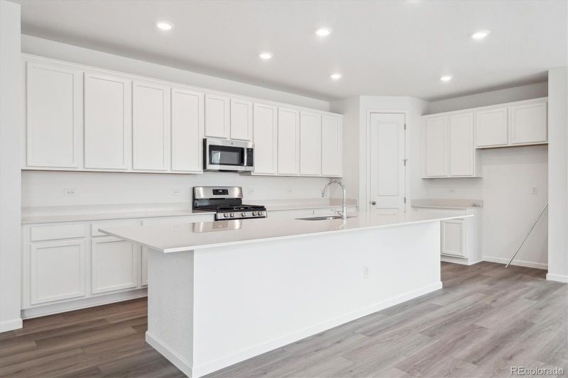 45922 Gentry Ave, Bennett, CO 80102