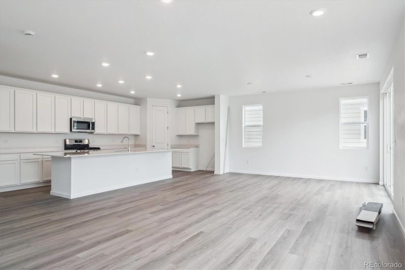 45922 Gentry Ave, Bennett, CO 80102