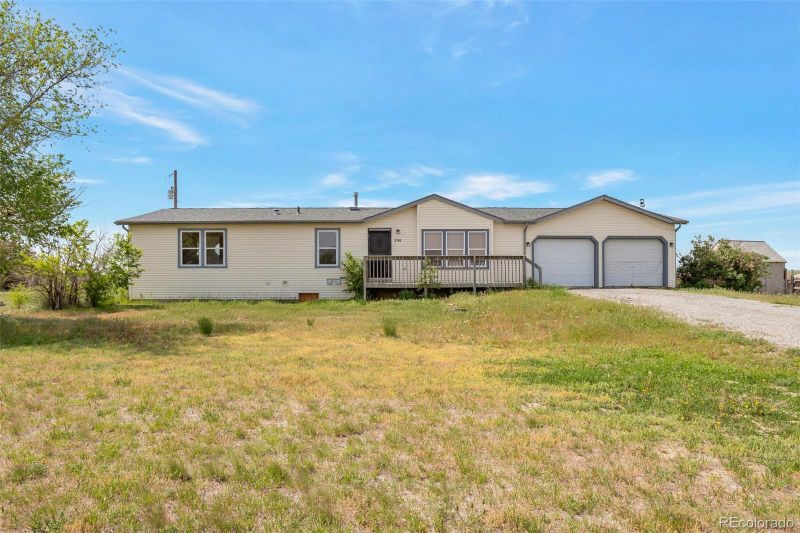 554 E Pleasant Ave, Byers, CO 80103