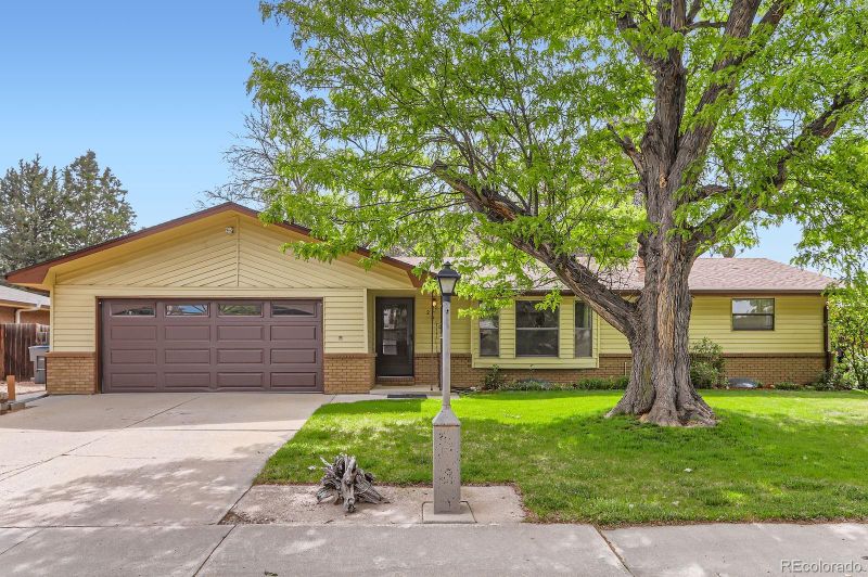 2310 Squires Ct, Longmont, CO 80501
