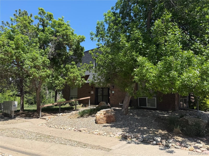 309 E Highline Cir #102, Centennial, CO 80122