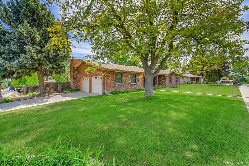 2311 Emery Pl, Longmont, CO 80501
