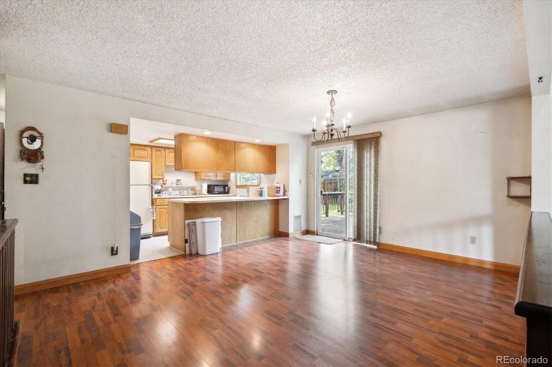 8552 Gray Ct, Arvada, CO 80003