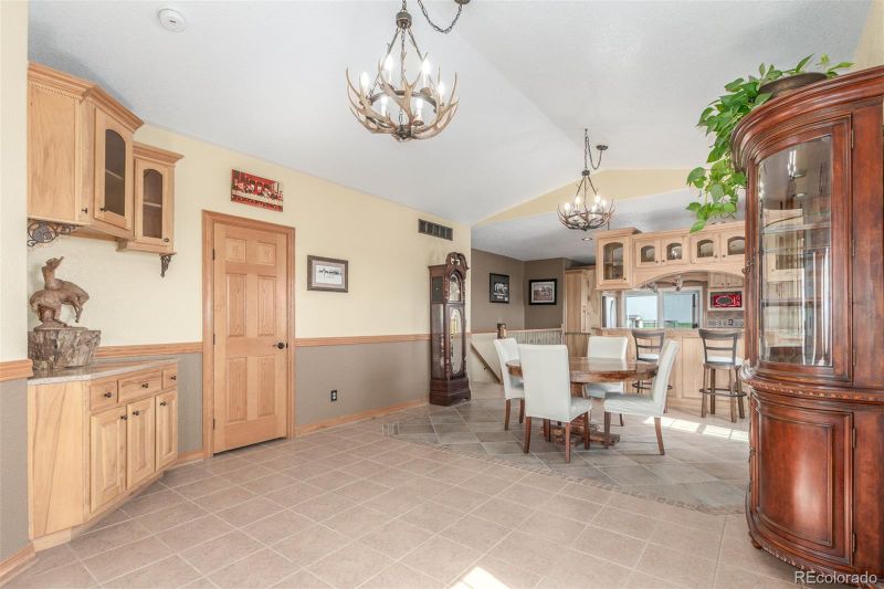 46303 E 106th Ave, Bennett, CO 80102