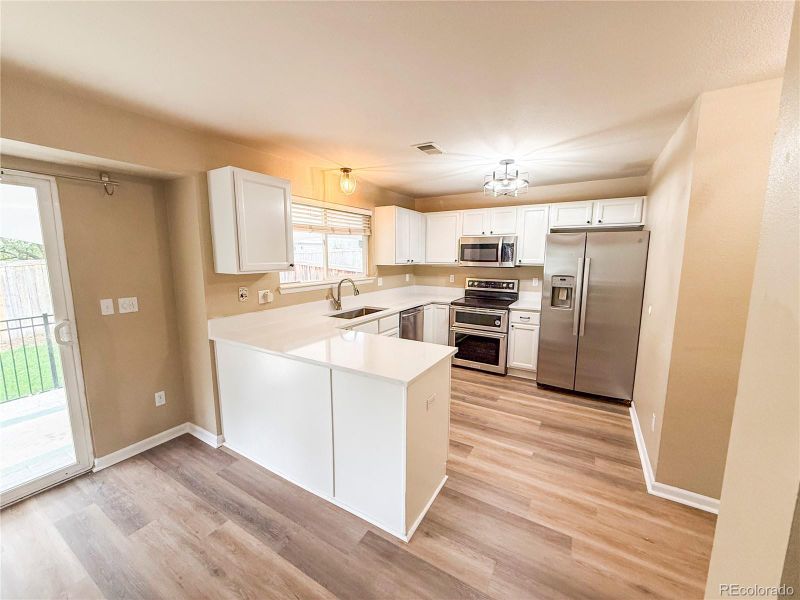 9950 Sydney Ln, Highlands Ranch, CO 80130