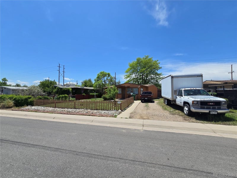 7371 Granada Rd, Denver, CO 80221