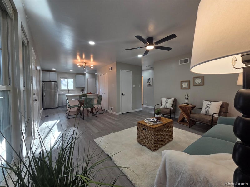 1250 S Monaco Pw #17, Denver, CO 80224