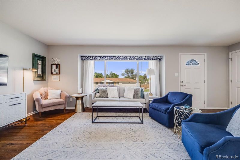 6924 S Albion St, Centennial, CO 80122