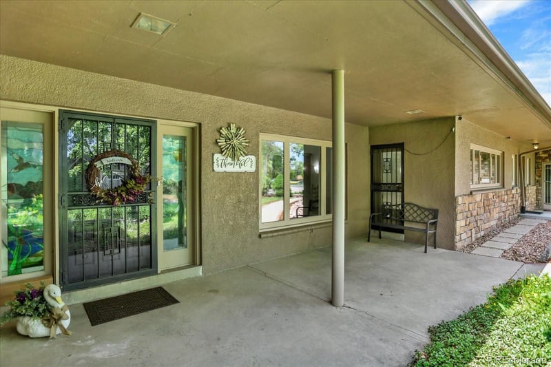 4790 W Lakeridge Rd, Denver, CO 80219