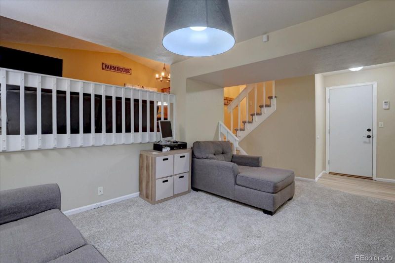 8745 W Ottawa Ave, Littleton, CO 80128