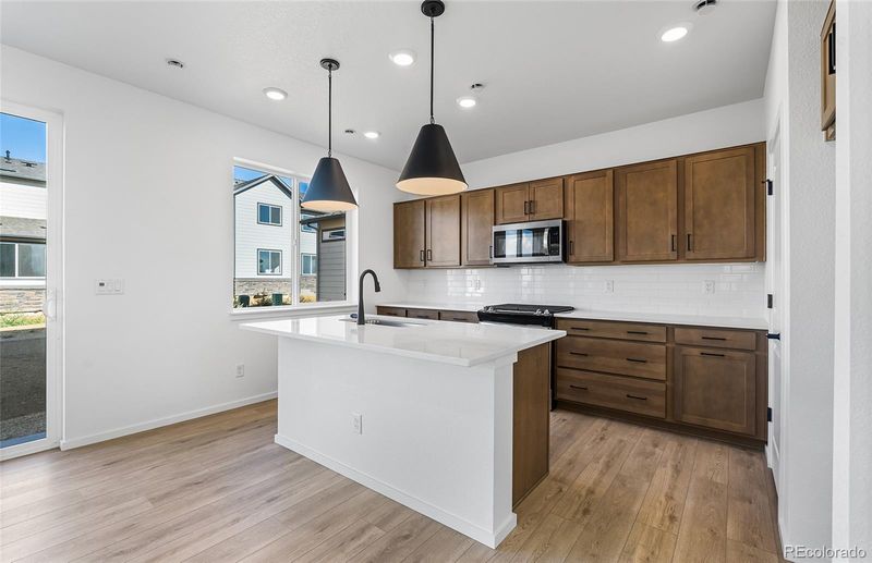 2184 S Ider Way, Aurora, CO 80018