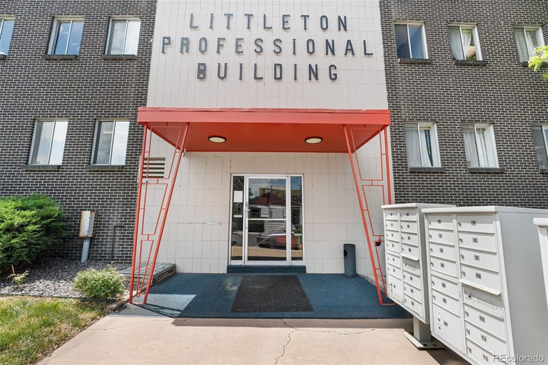 709 W Littleton Blvd, Littleton, CO 80120