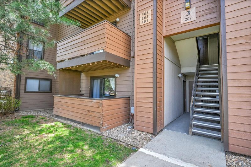 201 Wright St #105, Lakewood, CO 80228