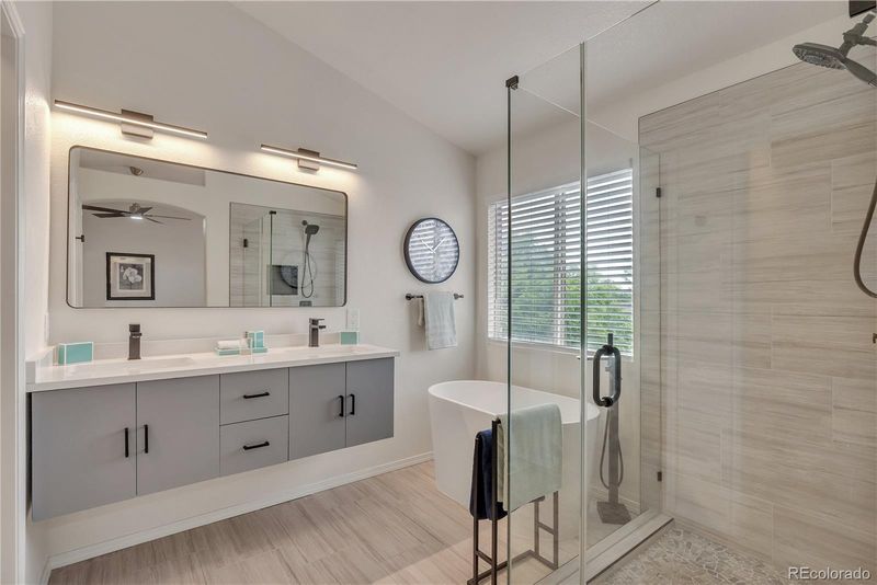 9884 Sydney Ln, Highlands Ranch, CO 80130