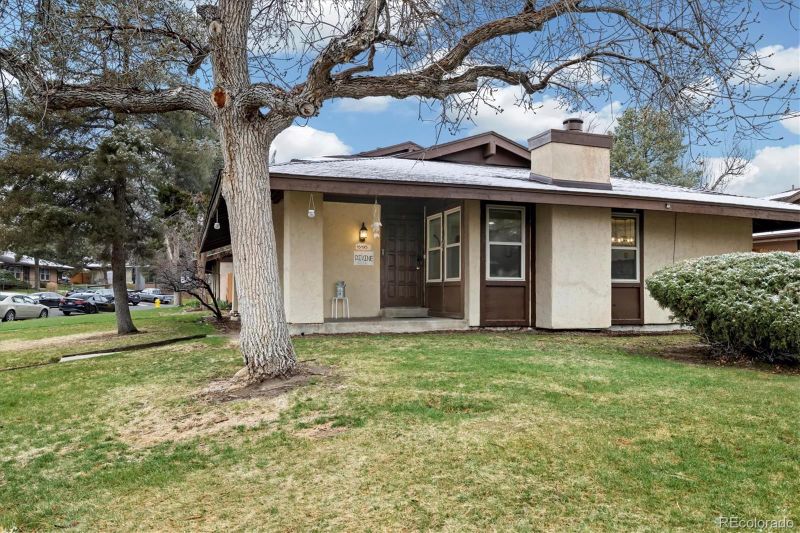15195 E Jefferson Pl, Aurora, CO 80014