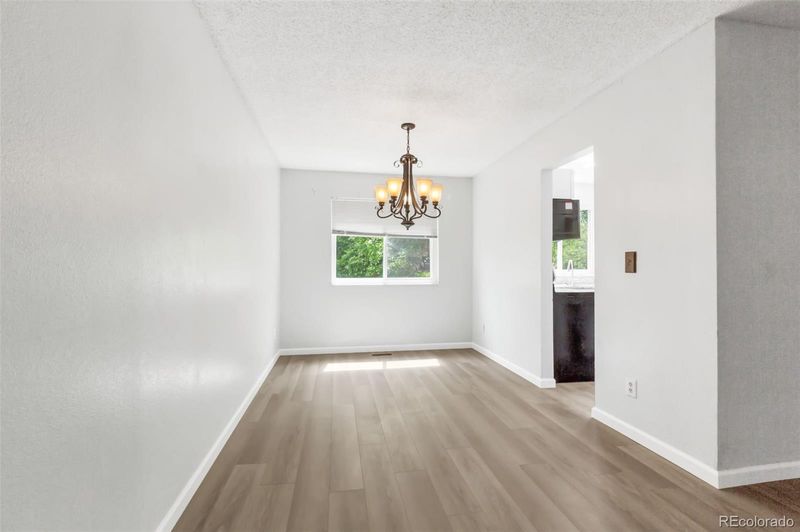 1005 S Lewiston Way, Aurora, CO 80017