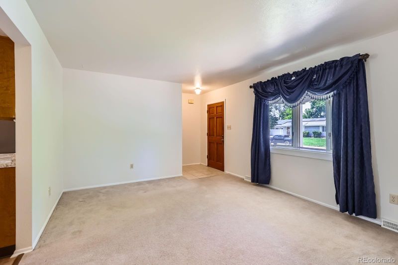 912 S Kingston St, Aurora, CO 80012
