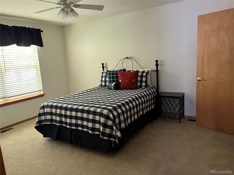9724 W Euclid Dr, Littleton, CO 80123