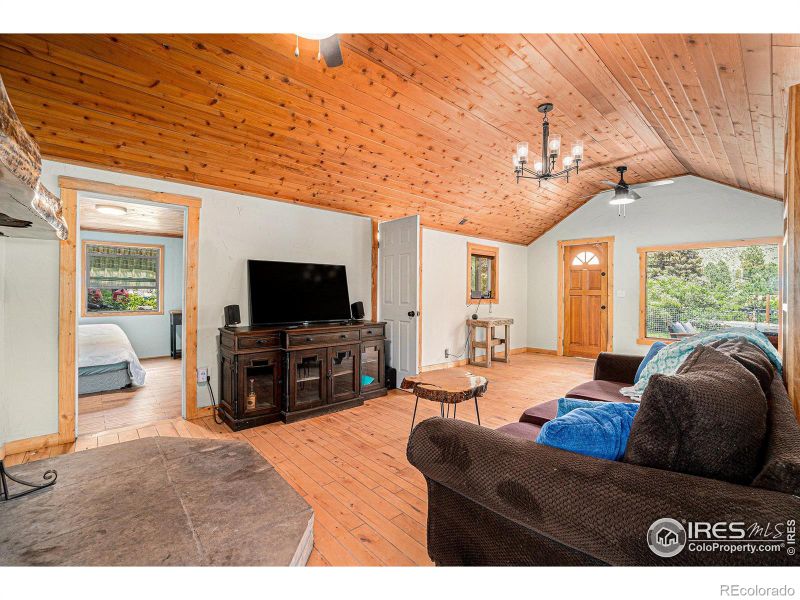 10313 Poudre Canyon Rd, Bellvue, CO 80512