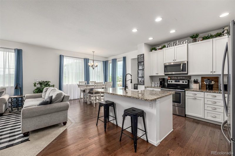 9350 Dunraven St, Arvada, CO 80007