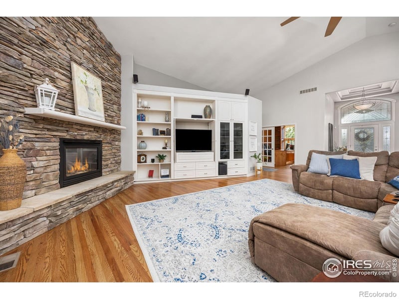 13 Blue Heron Dr, Thornton, CO 80241