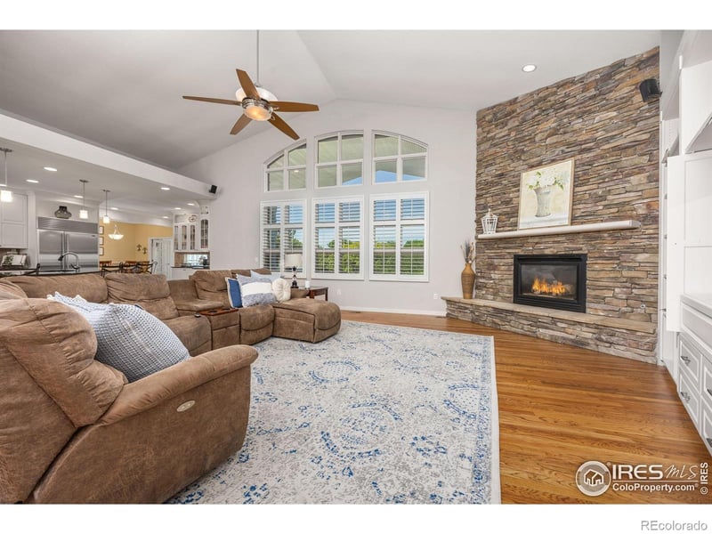 13 Blue Heron Dr, Thornton, CO 80241