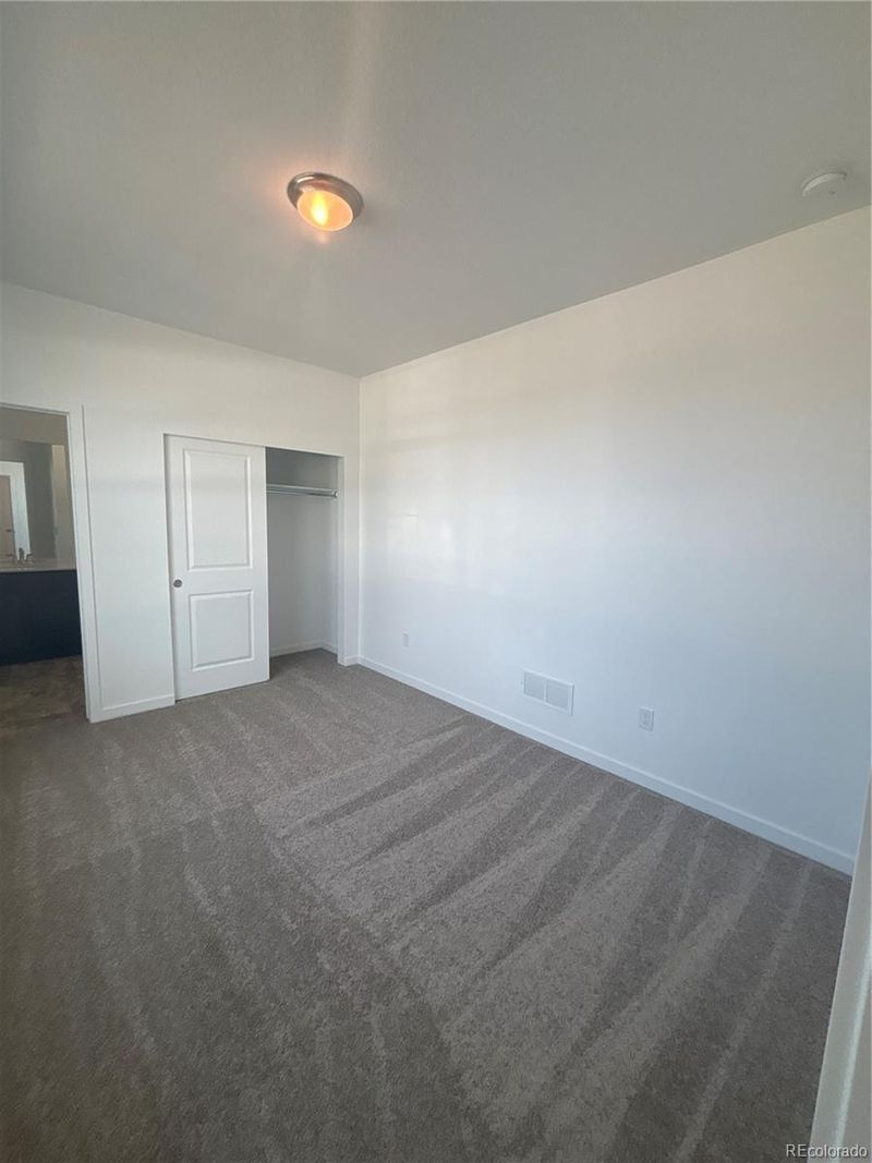 2176 S Haleyville Way, Aurora, CO 80018