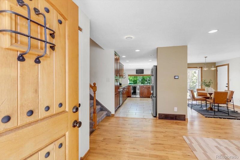 8272 Ammons Cir, Arvada, CO 80005