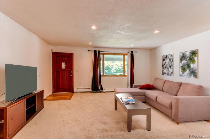 16291 E 7th Dr, Aurora, CO 80011
