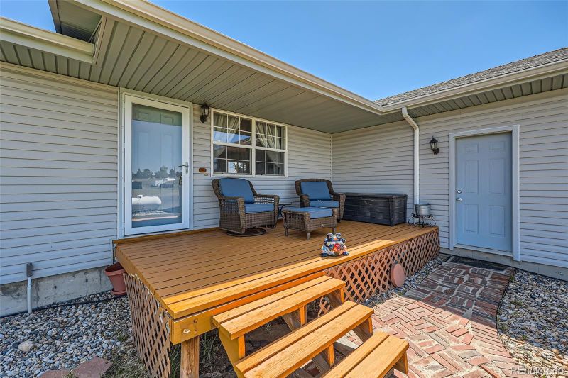 7716 Shenandoah Dr, Elizabeth, CO 80107