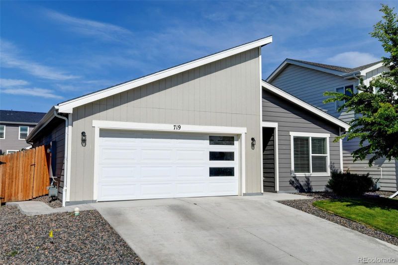 719 S Hoover Ave, Fort Lupton, CO 80621