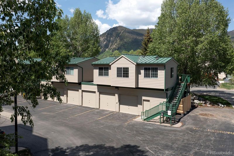 980 Lakepoint Dr #1, Frisco, CO 80443