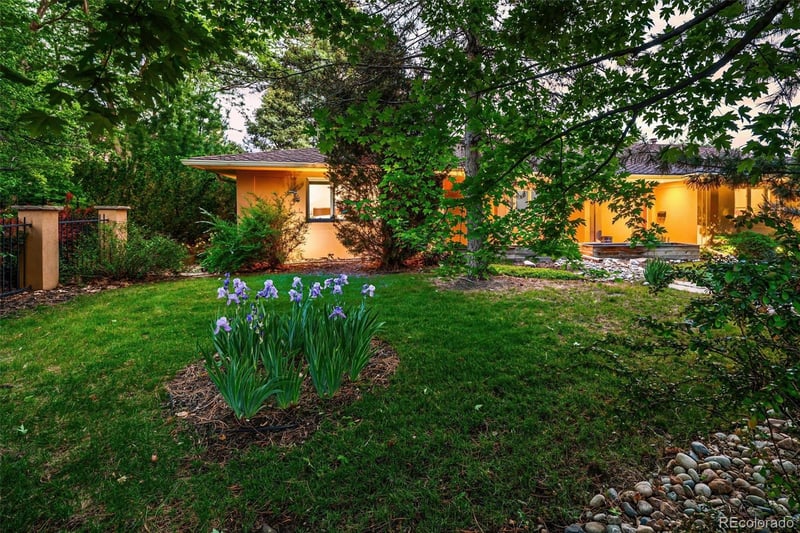 250 S Dahlia St, Denver, CO 80246