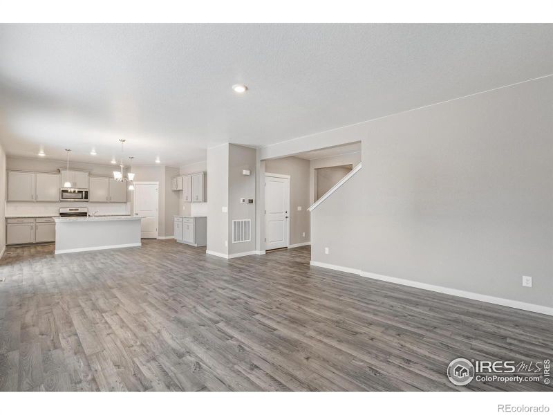 9882 Cathay St, Commerce City, CO 80022