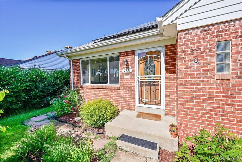 755 S Clay St, Denver, CO 80219