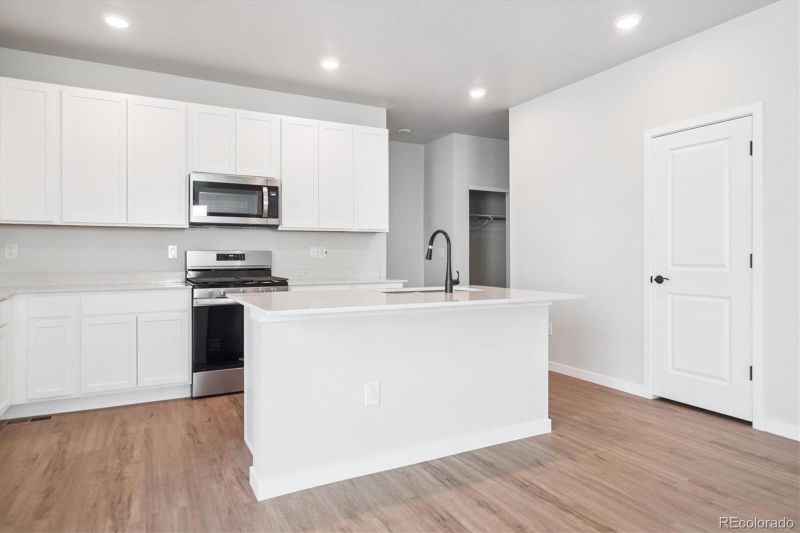 14147 Deertrack Ln, Parker, CO 80134