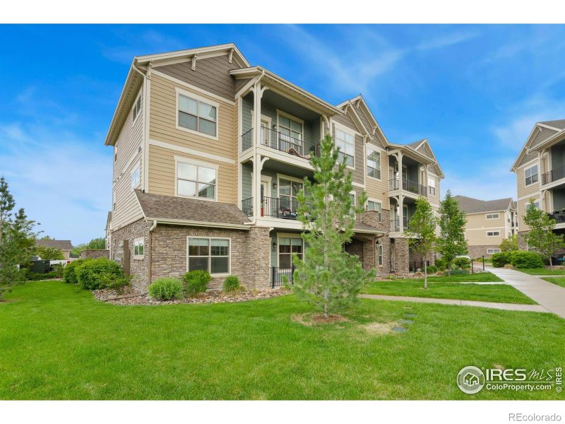 4672 Hahns Peak Dr #101, Loveland, CO 80538